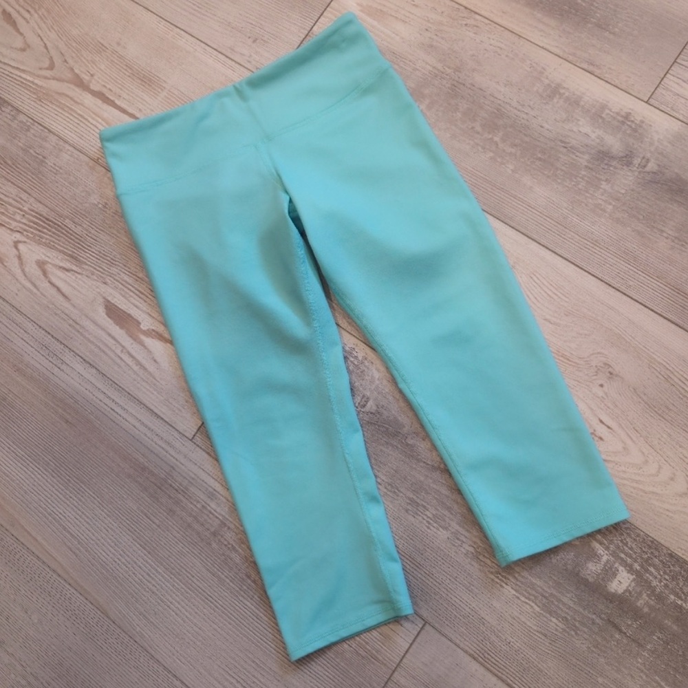 ALO Yoga Aqua Capris